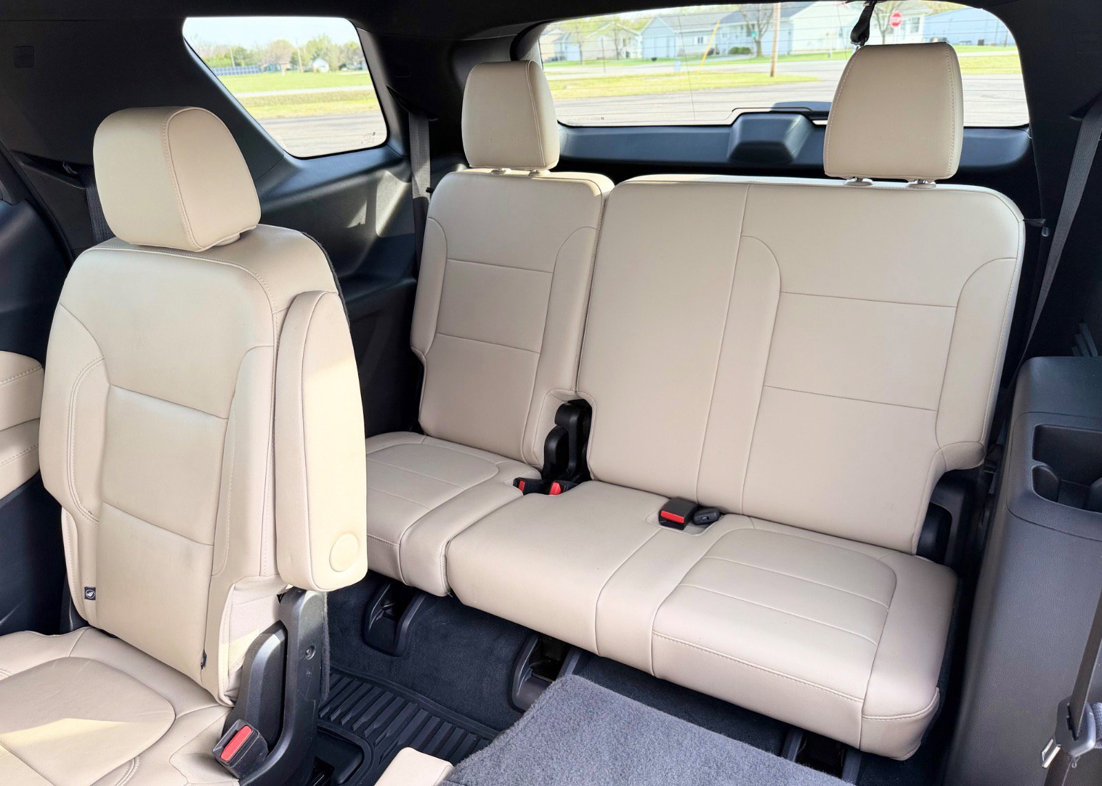 Used 2023 Chevrolet Traverse LT image 19