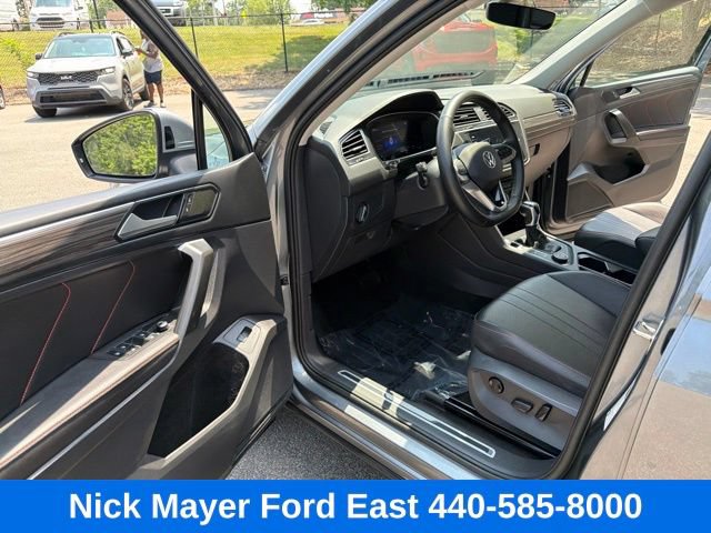 Used 2024 Volkswagen Tiguan Wolfsburg Edition AWD/4WD image 11