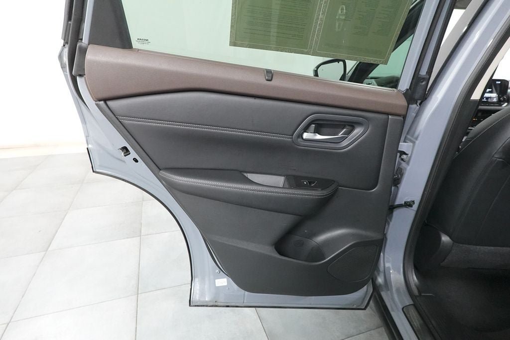 Used 2023 Nissan Rogue SL w/ SL Premium Package AWD/4WD image 27