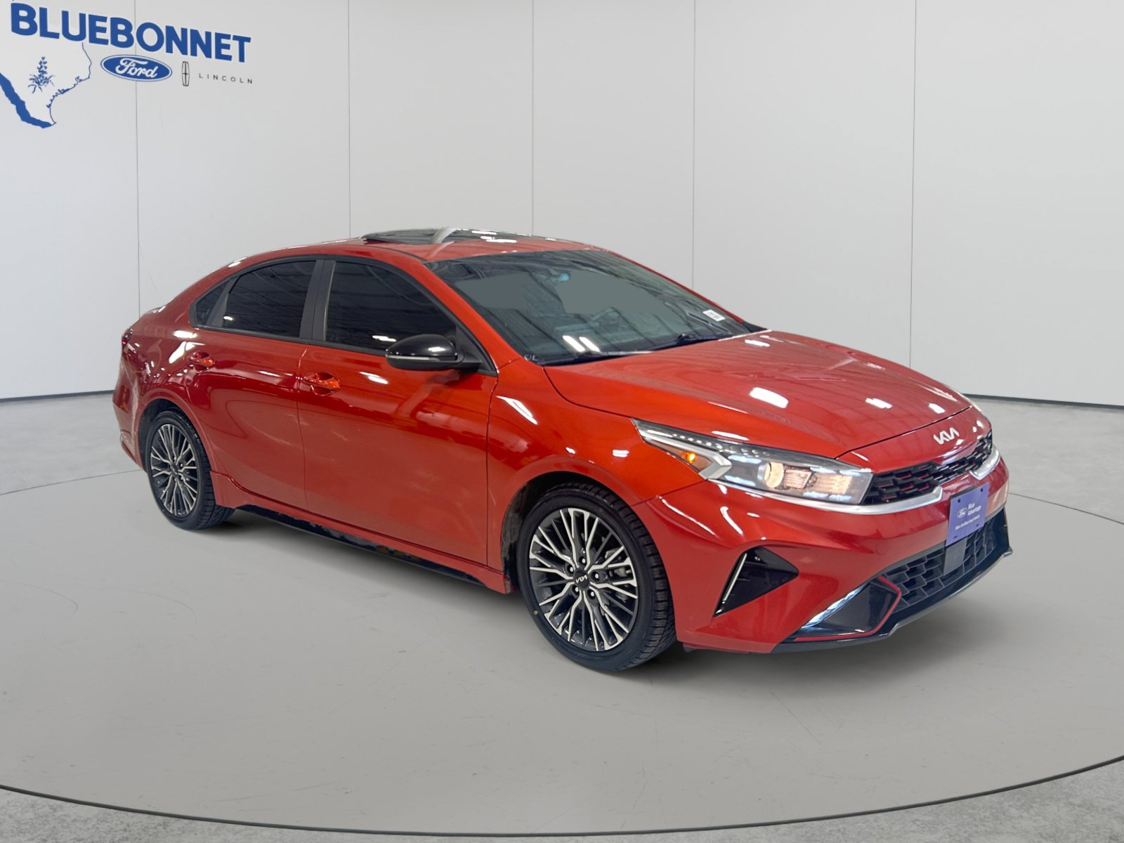 Used 2024 Kia Forte GT-Line w/ GT-Line Premium Package FWD image 3