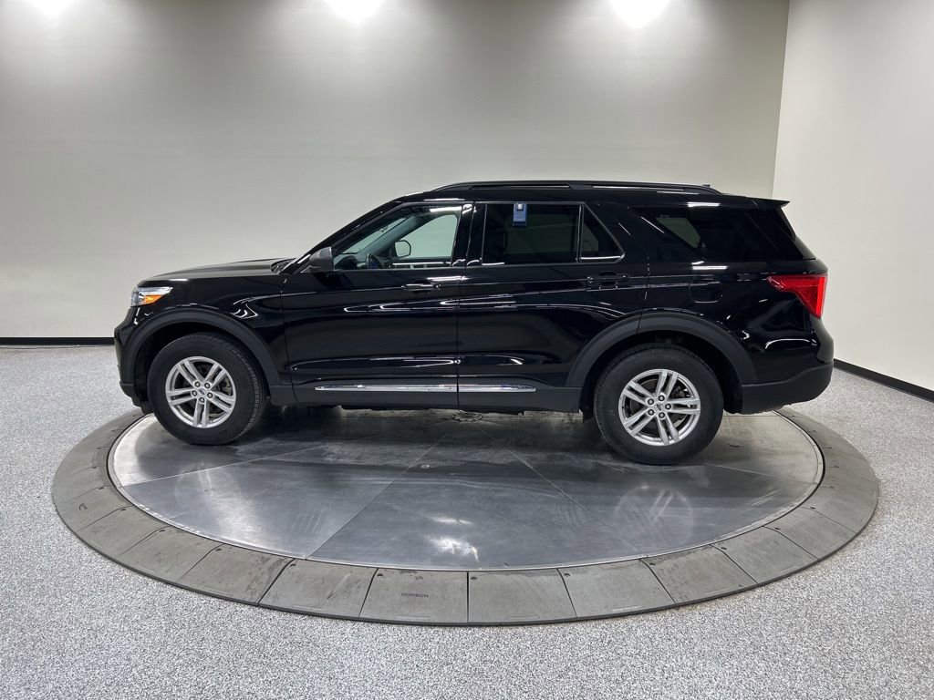 Certified 2023 Ford Explorer XLT w/ Equipment Group 202A image 10