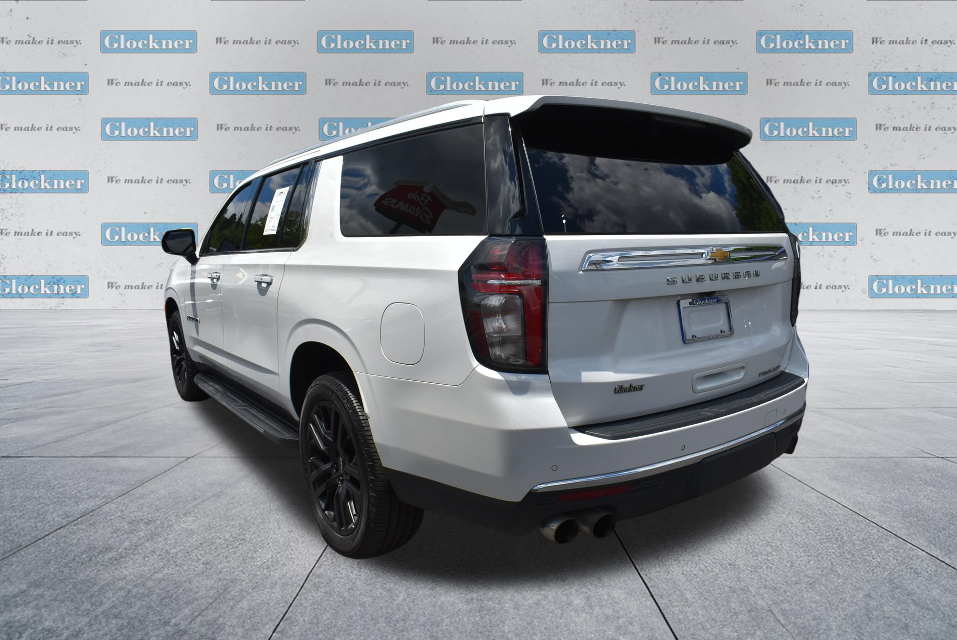 Used 2022 Chevrolet Suburban Premier AWD/4WD image 7