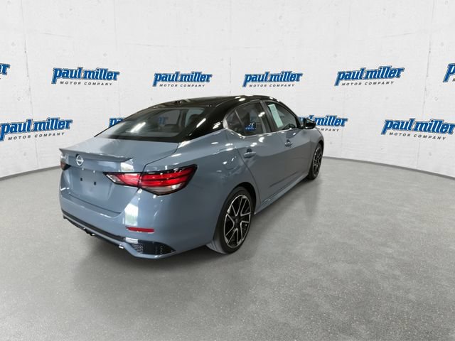 Used 2024 Nissan Sentra SR w/ SR Premium Package FWD image 11