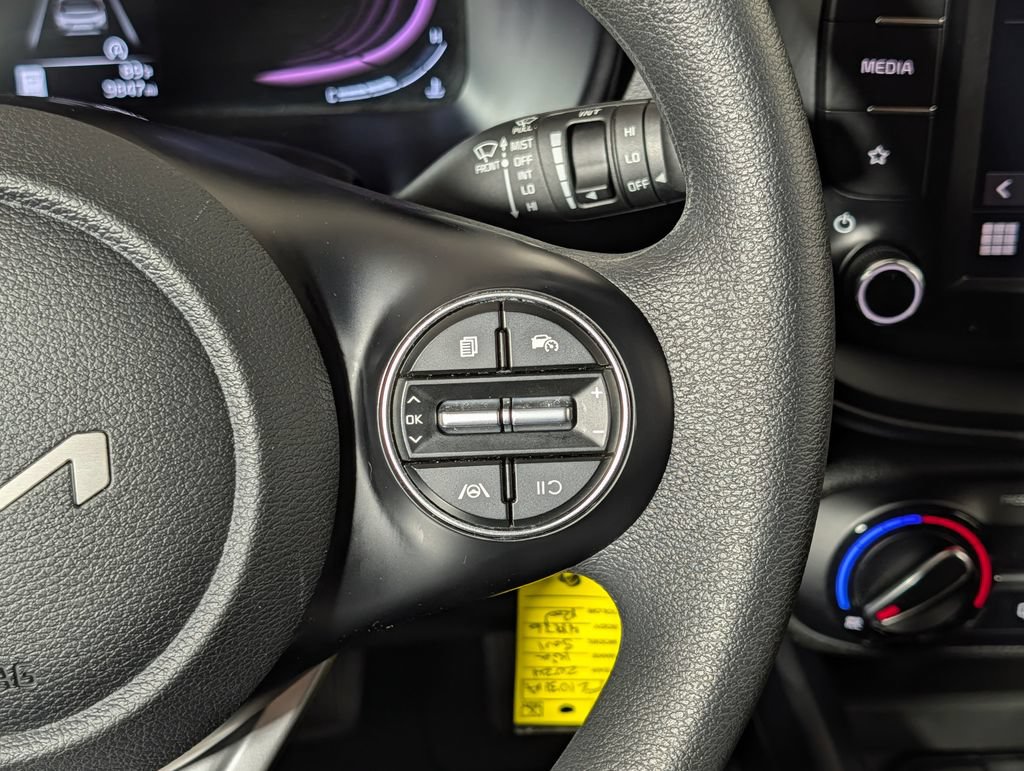 Used 2024 Kia Soul LX FWD image 16