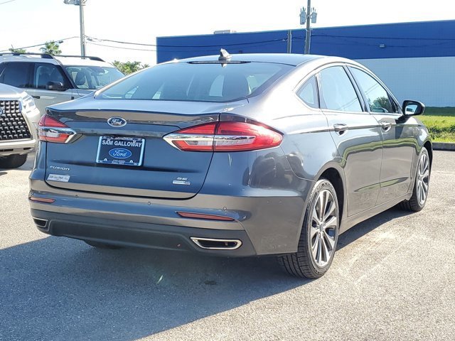 Certified 2019 Ford Fusion SE image 4