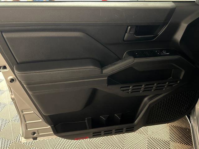 Used 2025 Toyota Tacoma SR image 15