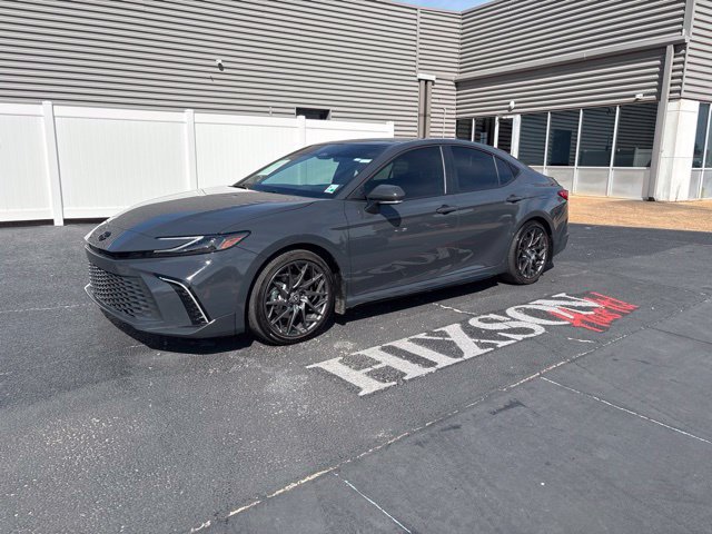 Used 2025 Toyota Camry XSE w/ Premium Package FWD image 1