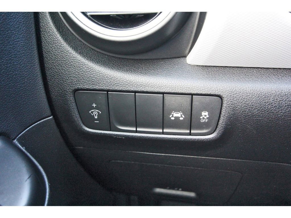 Used 2020 Hyundai Kona SE image 21