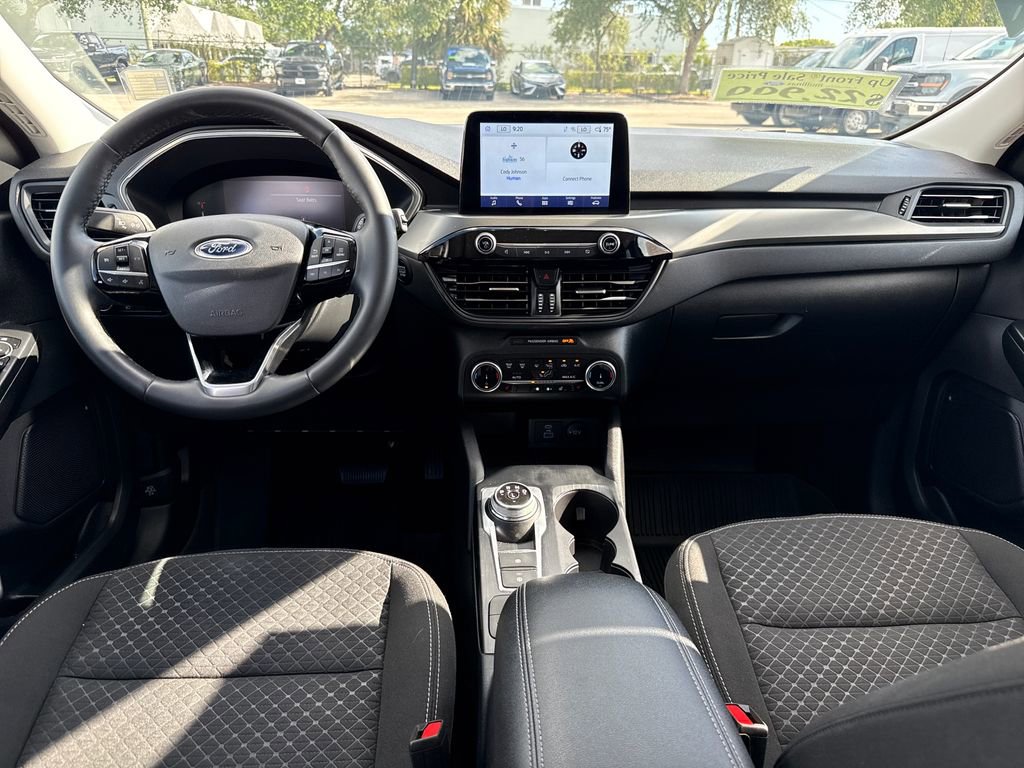 Certified 2023 Ford Escape Active w/ Cold Weather Package FWD image 6