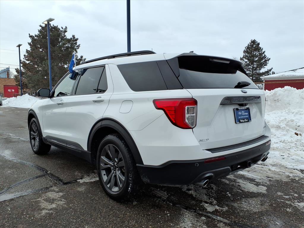 Certified 2021 Ford Explorer XLT w/ Equipment Group 202A image 4