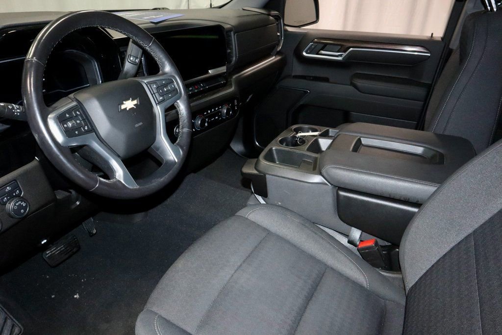 Used 2022 Chevrolet Silverado 1500 LT image 22