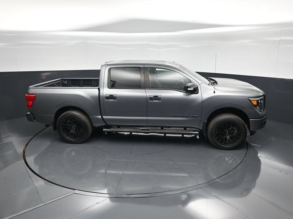 Used 2019 Nissan Titan SV w/ SV Convenience Package RWD image 54