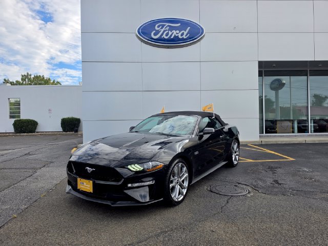 Certified 2022 Ford Mustang GT RWD image 2