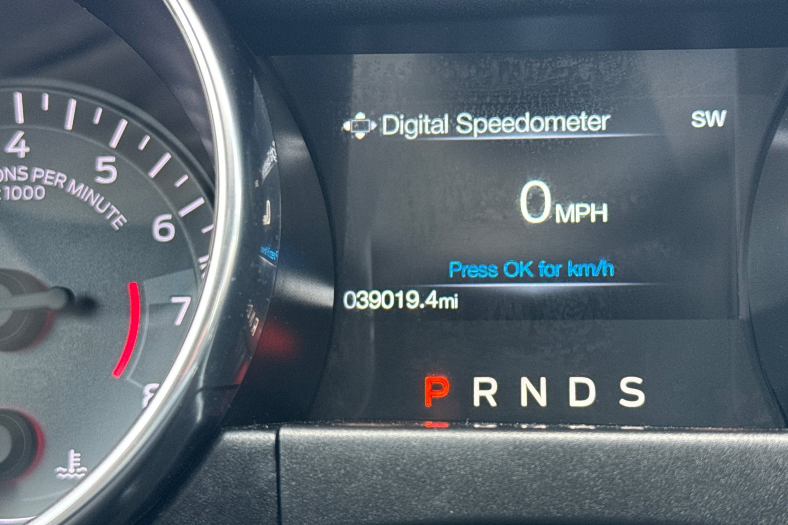 Certified 2019 Ford Mustang Coupe w/ Equipment Group 101A image 25