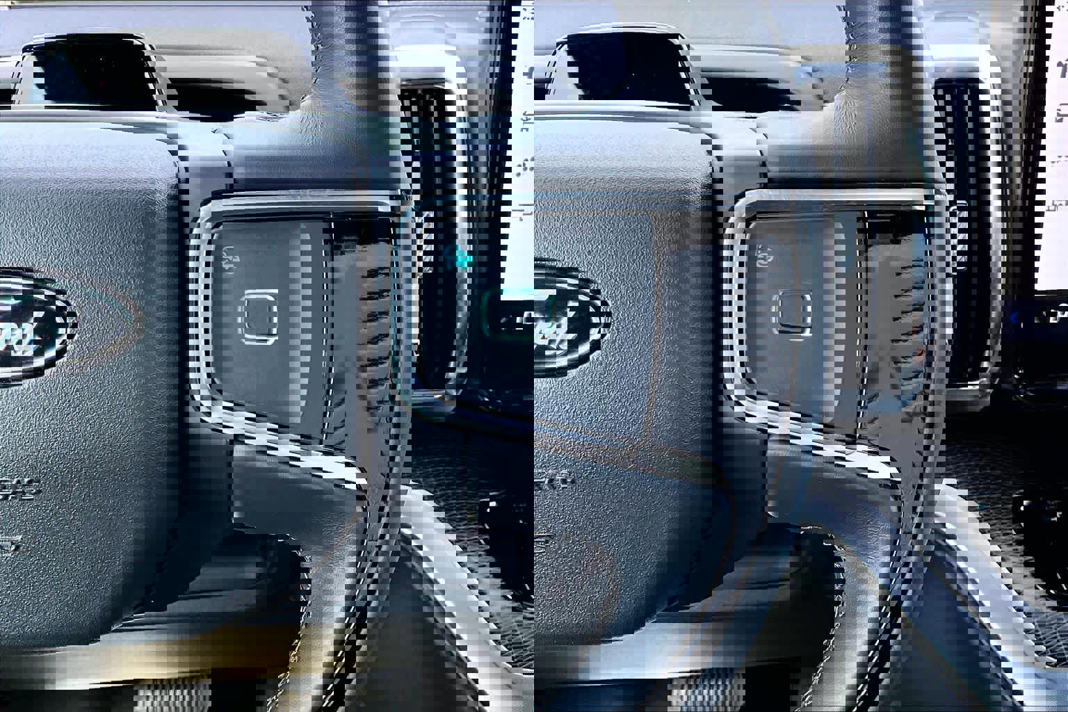 Certified 2025 Ford Expedition Platinum w/ Stealth Appearance Package image 27