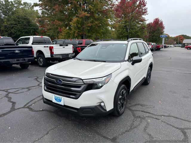 Used 2025 Subaru Forester Premium AWD/4WD image 1