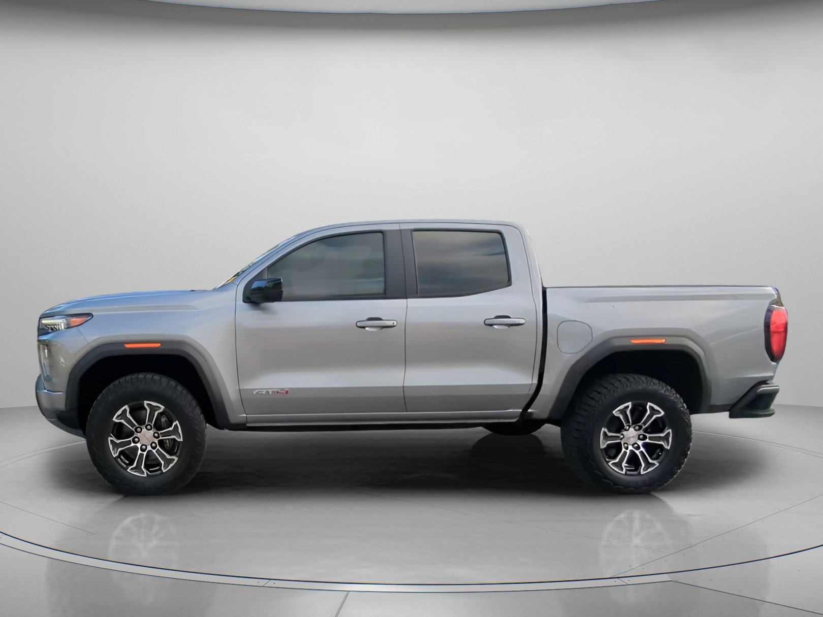 Used 2023 GMC Canyon AT4 w/ AT4 Premium Package AWD/4WD image 16