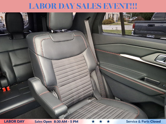 Certified 2025 Ford Explorer ST-Line w/ Premium Package AWD/4WD image 20