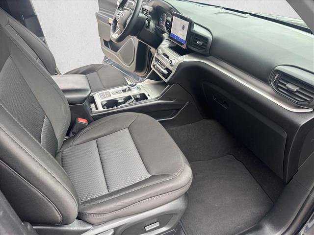 Certified 2023 Ford Explorer XLT RWD image 25