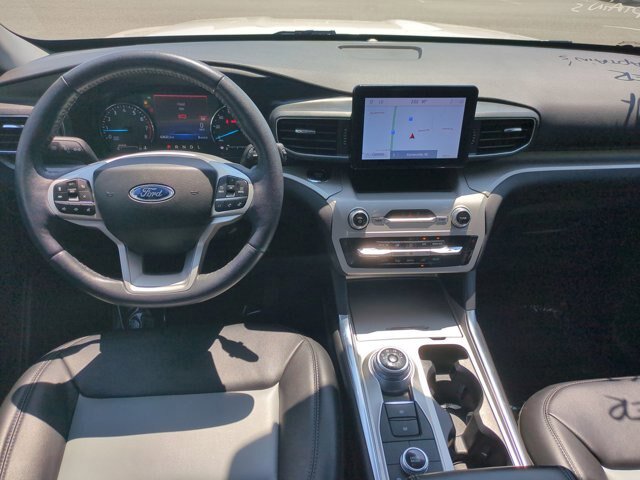 Certified 2023 Ford Explorer XLT w/ Equipment Group 202A AWD/4WD image 31