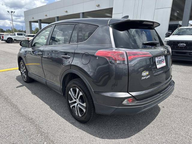 Used 2018 Toyota RAV4 LE FWD image 7