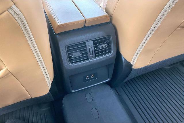 Used 2023 Nissan Rogue Platinum FWD image 33