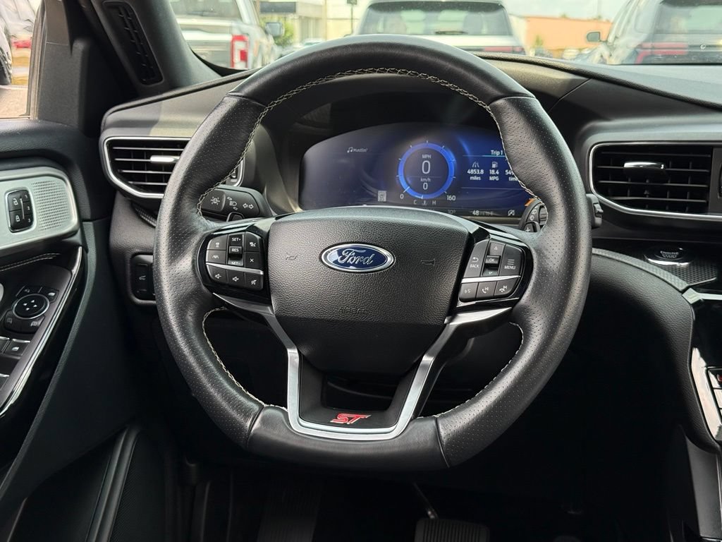 Certified 2024 Ford Explorer ST w/ Technology Package AWD/4WD image 6