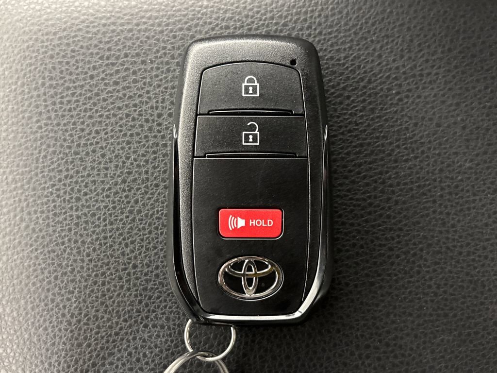 Used 2024 Toyota Tacoma SR5 RWD image 31