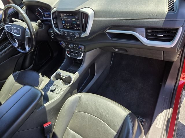 Used 2022 GMC Terrain SLT w/ LPO, Floor Liner Package AWD/4WD image 18