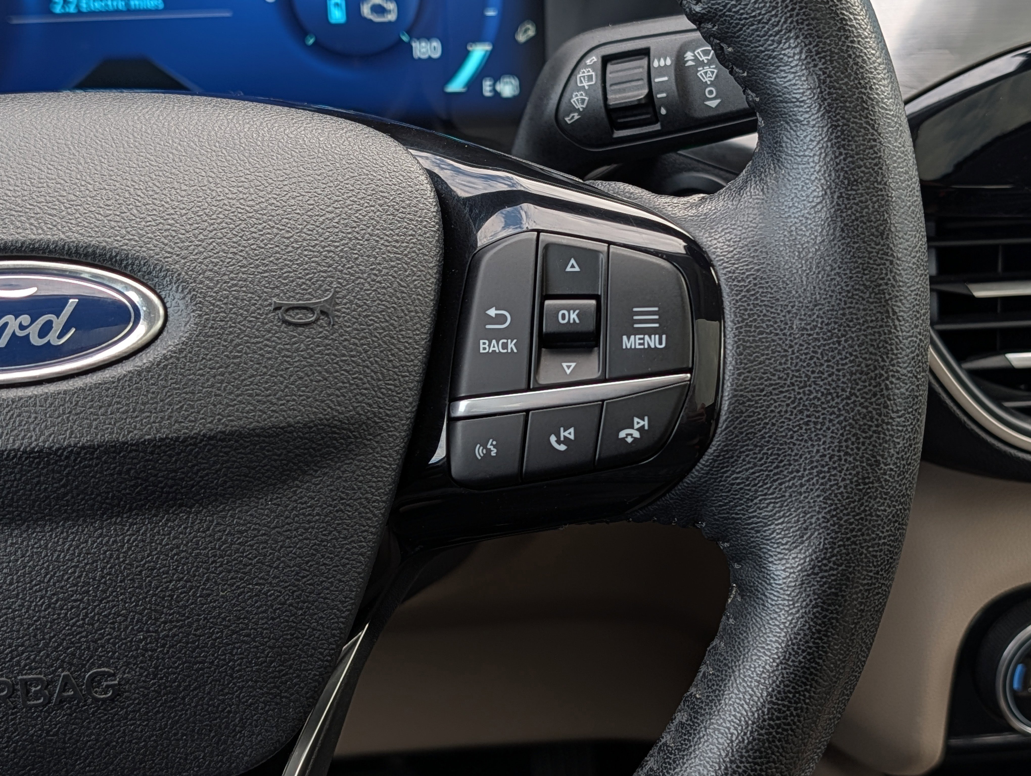 Certified 2021 Ford Escape Titanium image 27