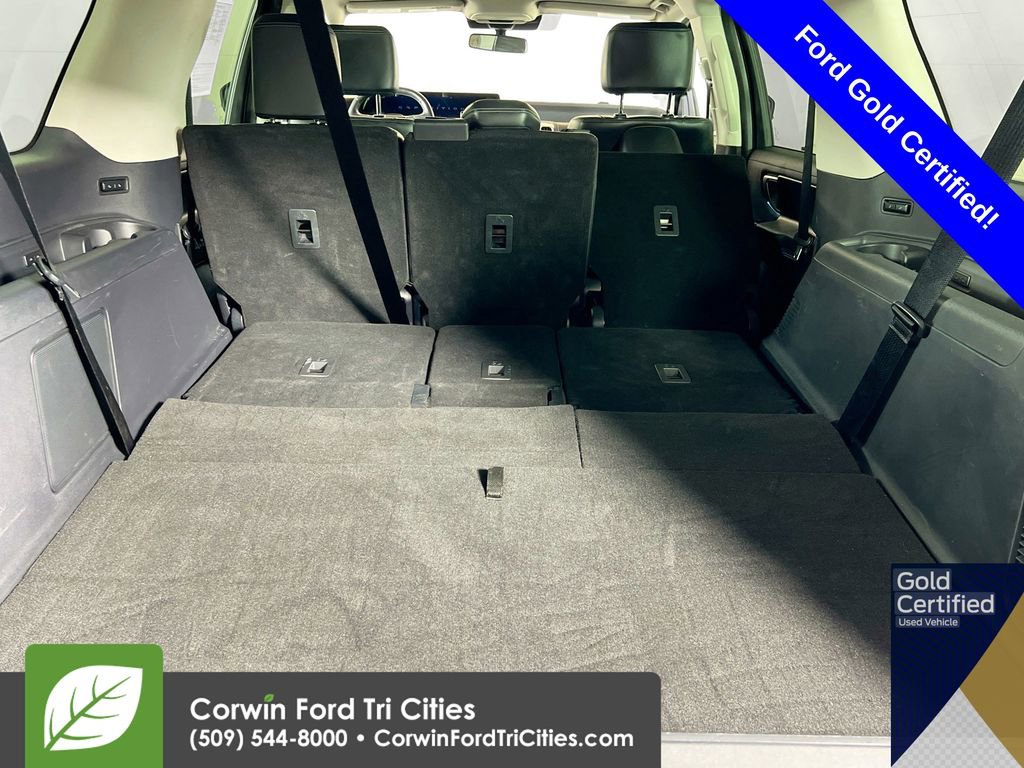 Certified 2025 Ford Expedition Max Platinum image 15