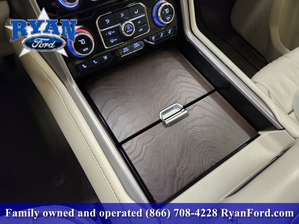 Used 2022 GMC Yukon Denali w/ Denali Premium Package image 15