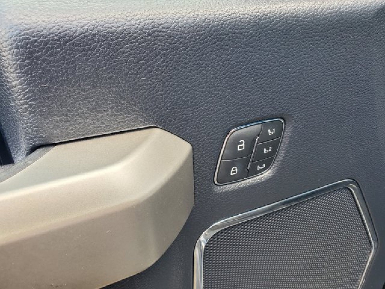 Certified 2022 Ford F250 Lariat image 13