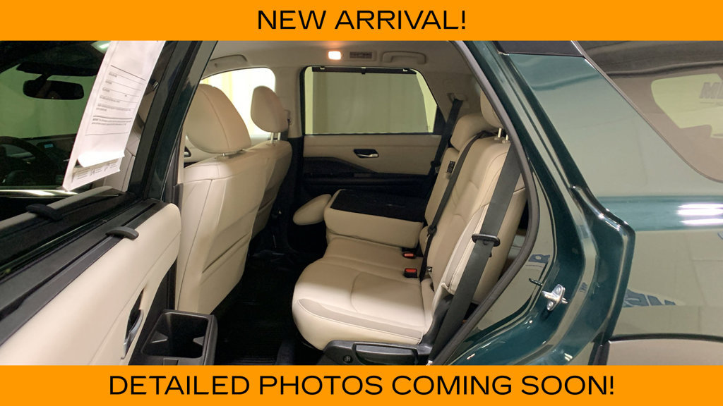 Used 2022 Nissan Pathfinder SL w/ SL Black Package AWD/4WD image 23