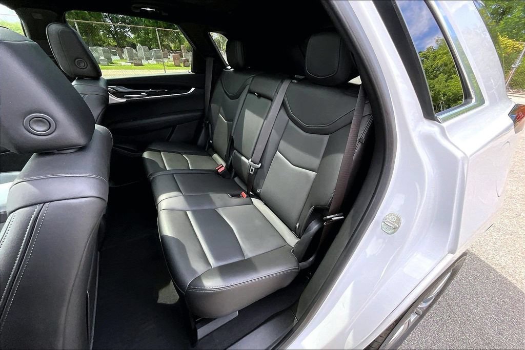 Used 2023 Cadillac XT5 Premium Luxury w/ LPO, Floor Liner Package AWD/4WD image 25