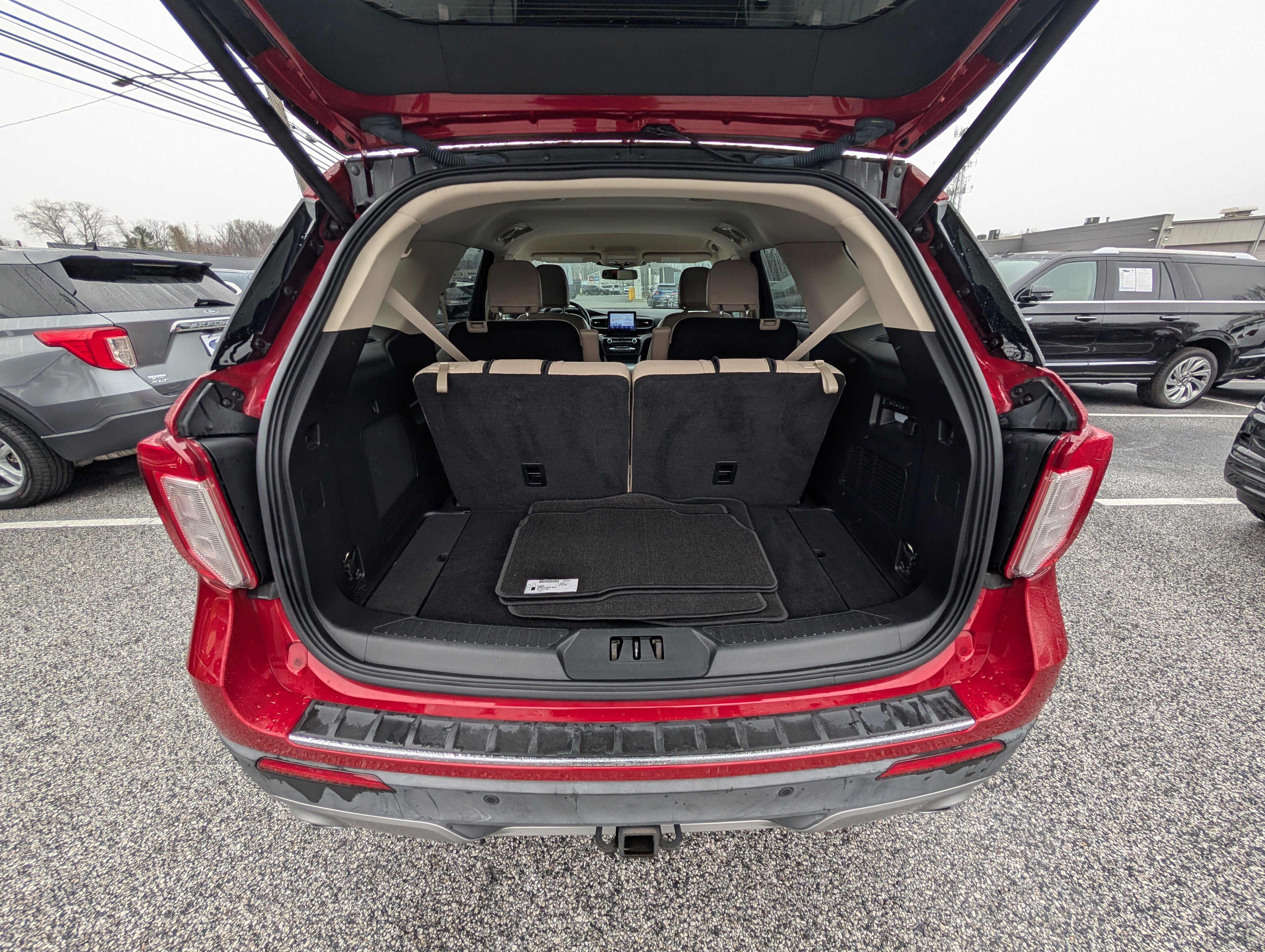 Certified 2022 Ford Explorer Limited w/ Equipment Group 301A image 15