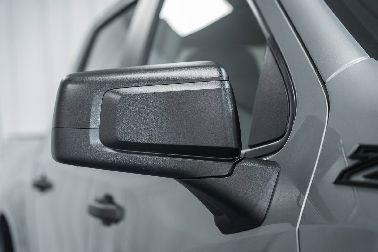 Used 2025 Chevrolet Silverado 1500 Custom Trail Boss w/ Dark Appearance Package image 19