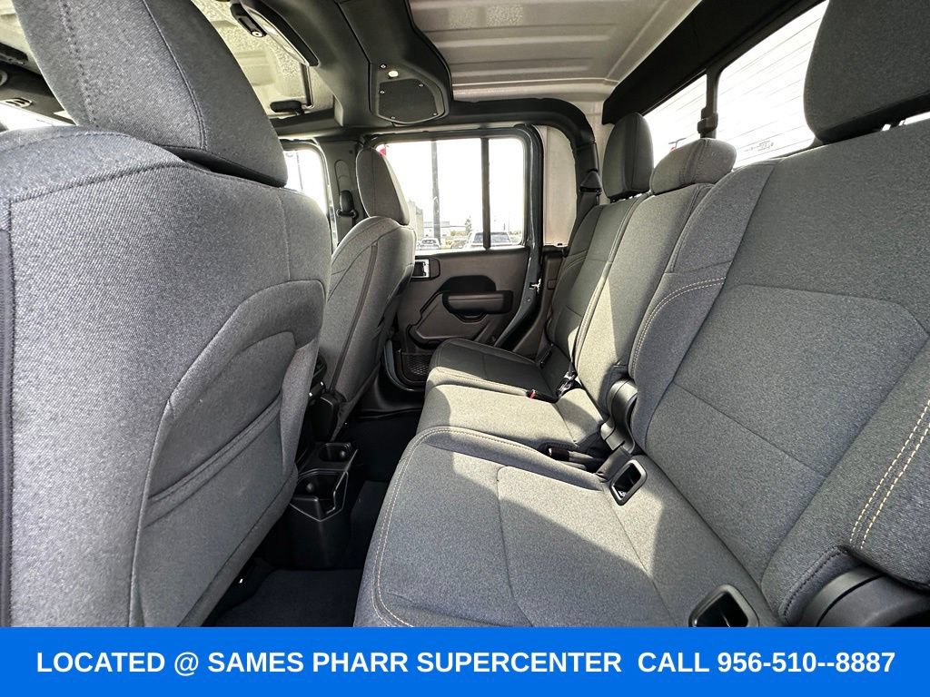Used 2025 Jeep Gladiator Sport AWD/4WD image 18