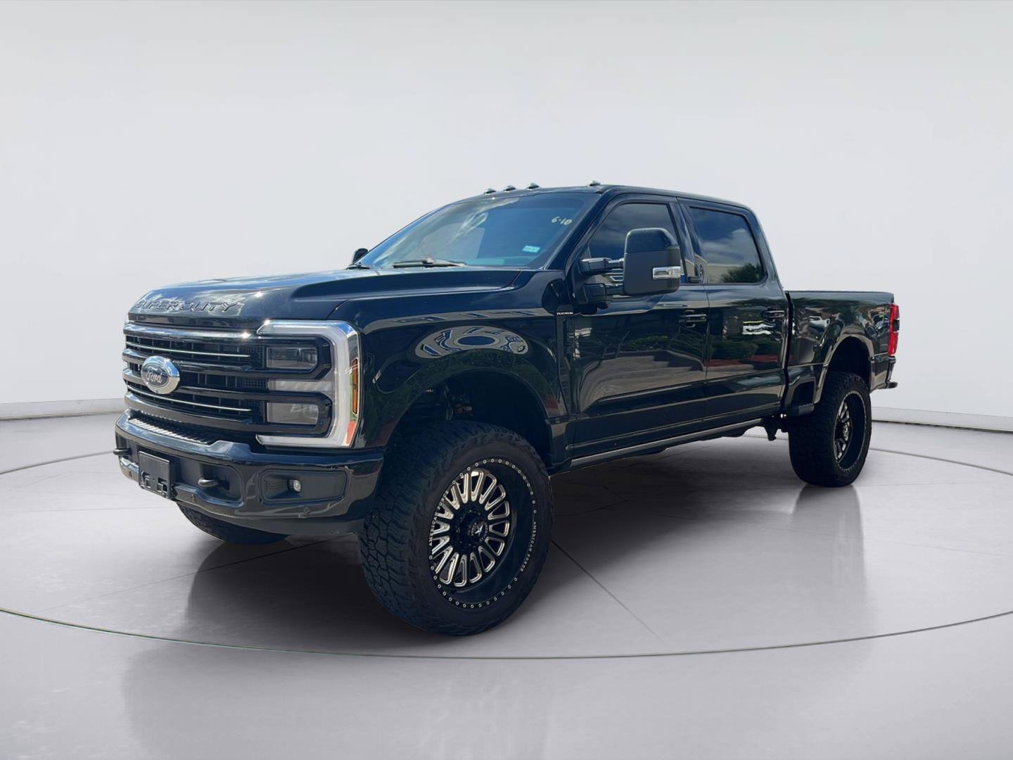 Certified 2025 Ford F250 Platinum w/ Tremor Off-Road Package AWD/4WD image 3