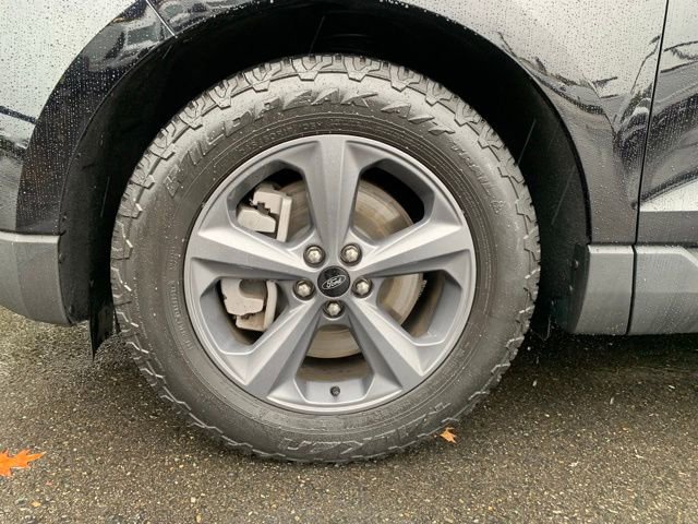 Certified 2022 Ford Edge SEL w/ Sport Appearance Package image 11