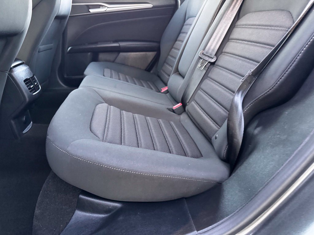 Certified 2019 Ford Fusion SE FWD image 10