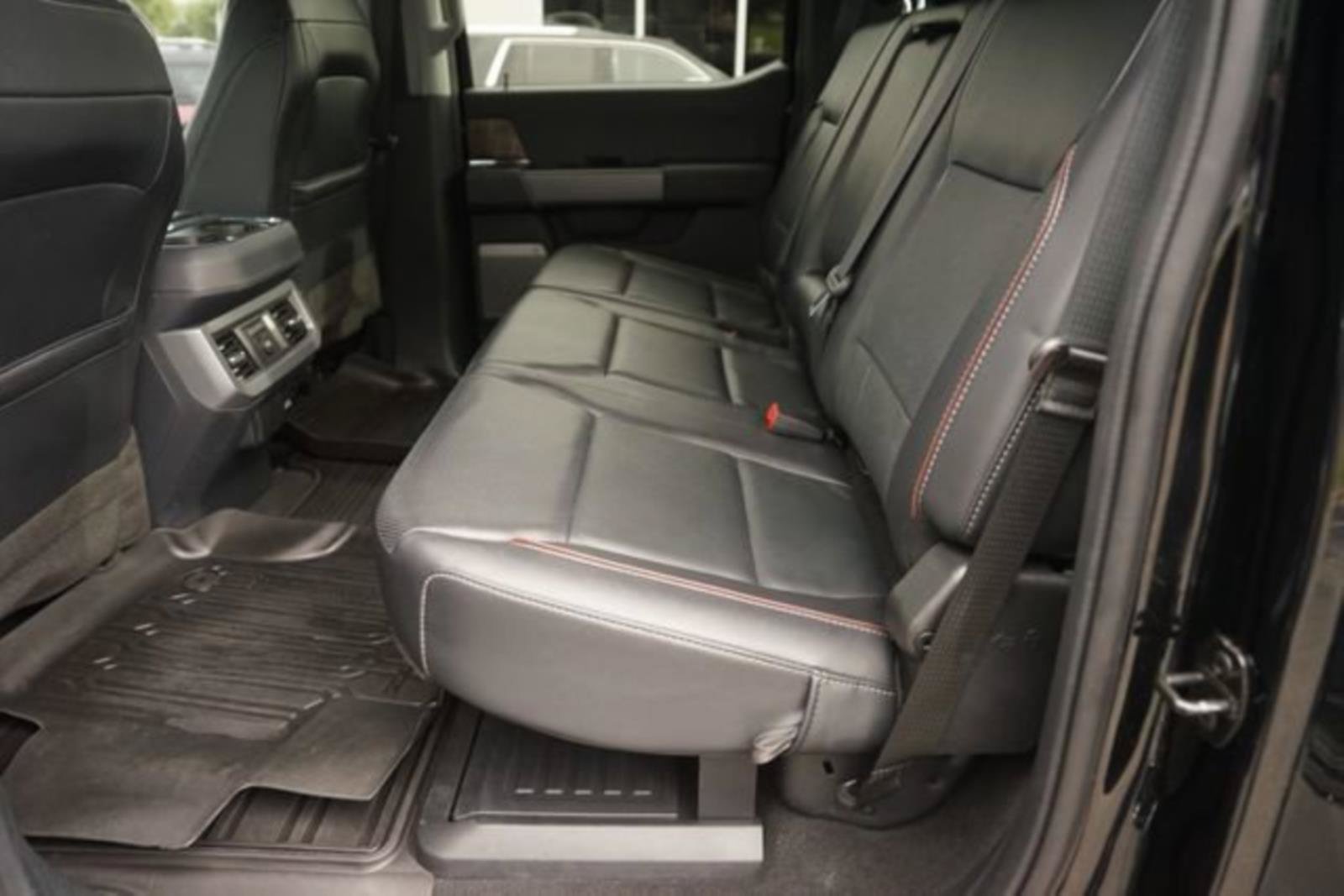 Certified 2023 Ford F250 Lariat w/ Lariat Ultimate Package AWD/4WD image 12