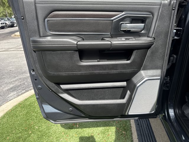 Used 2025 RAM 2500 Laramie AWD/4WD image 19