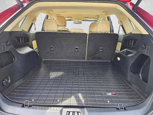 Certified 2018 Ford Edge SEL w/ Equipment Group 201A FWD image 6