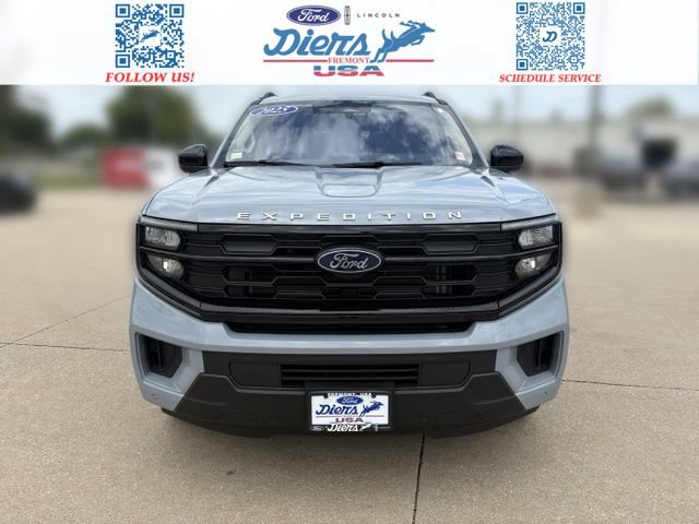 Certified 2025 Ford Expedition Active AWD/4WD image 8