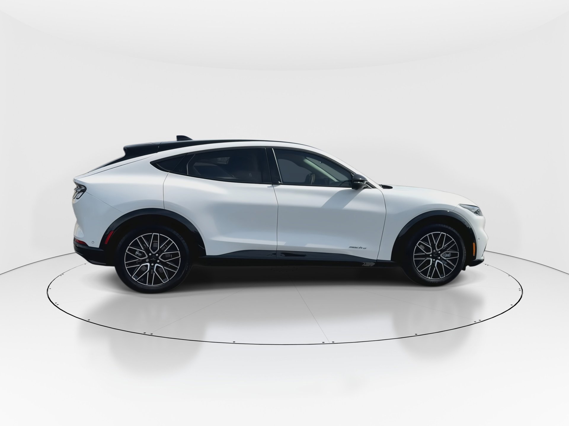 Certified 2024 Ford Mustang Mach-E Premium image 9