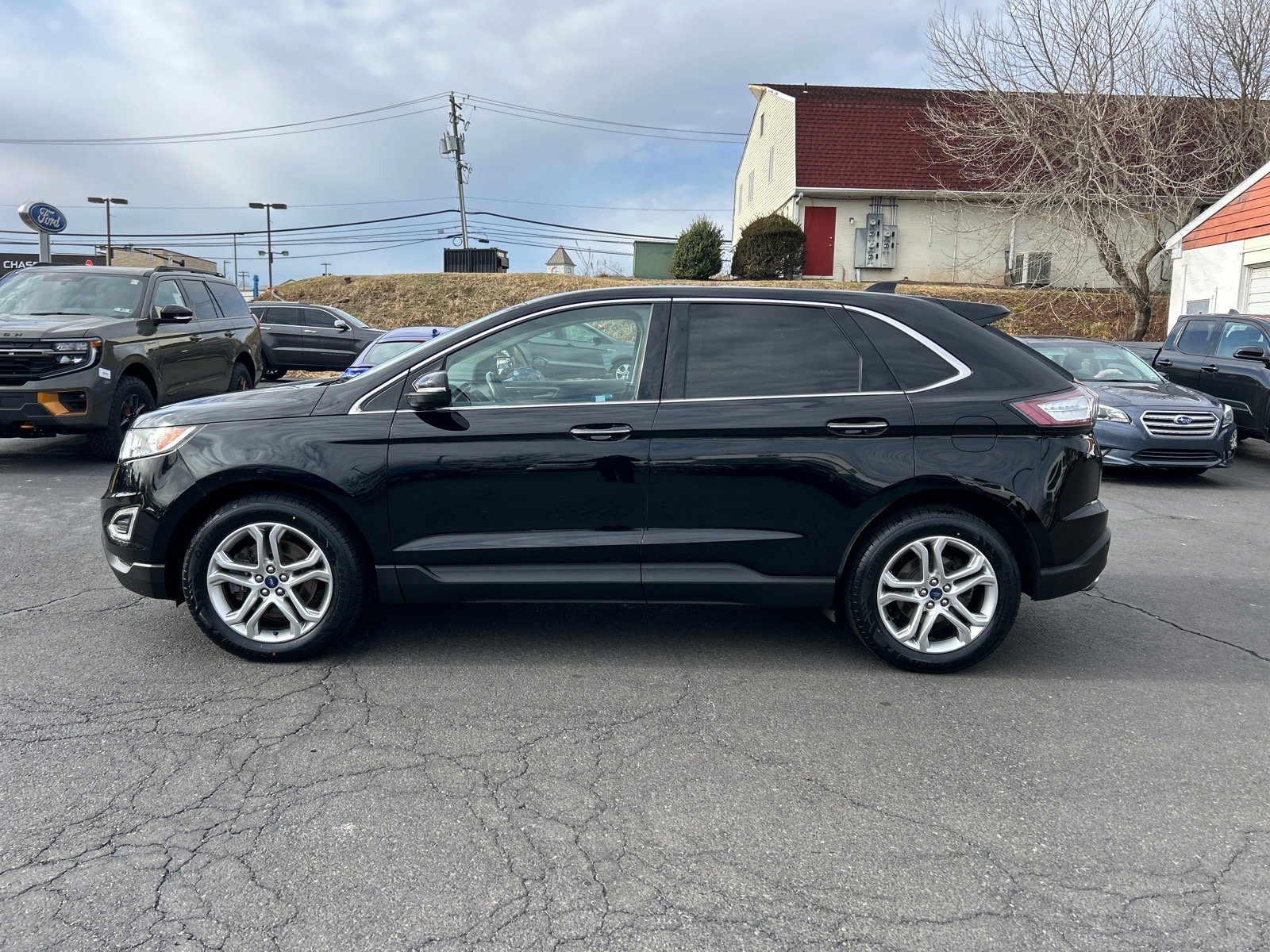 Certified 2018 Ford Edge Titanium w/ Equipment Group 301A image 5