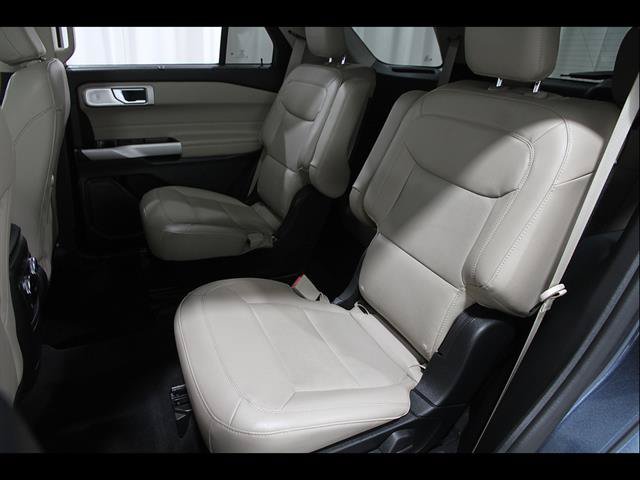 Certified 2023 Ford Explorer Limited w/ Hybrid Equipment Group 310A AWD/4WD image 21