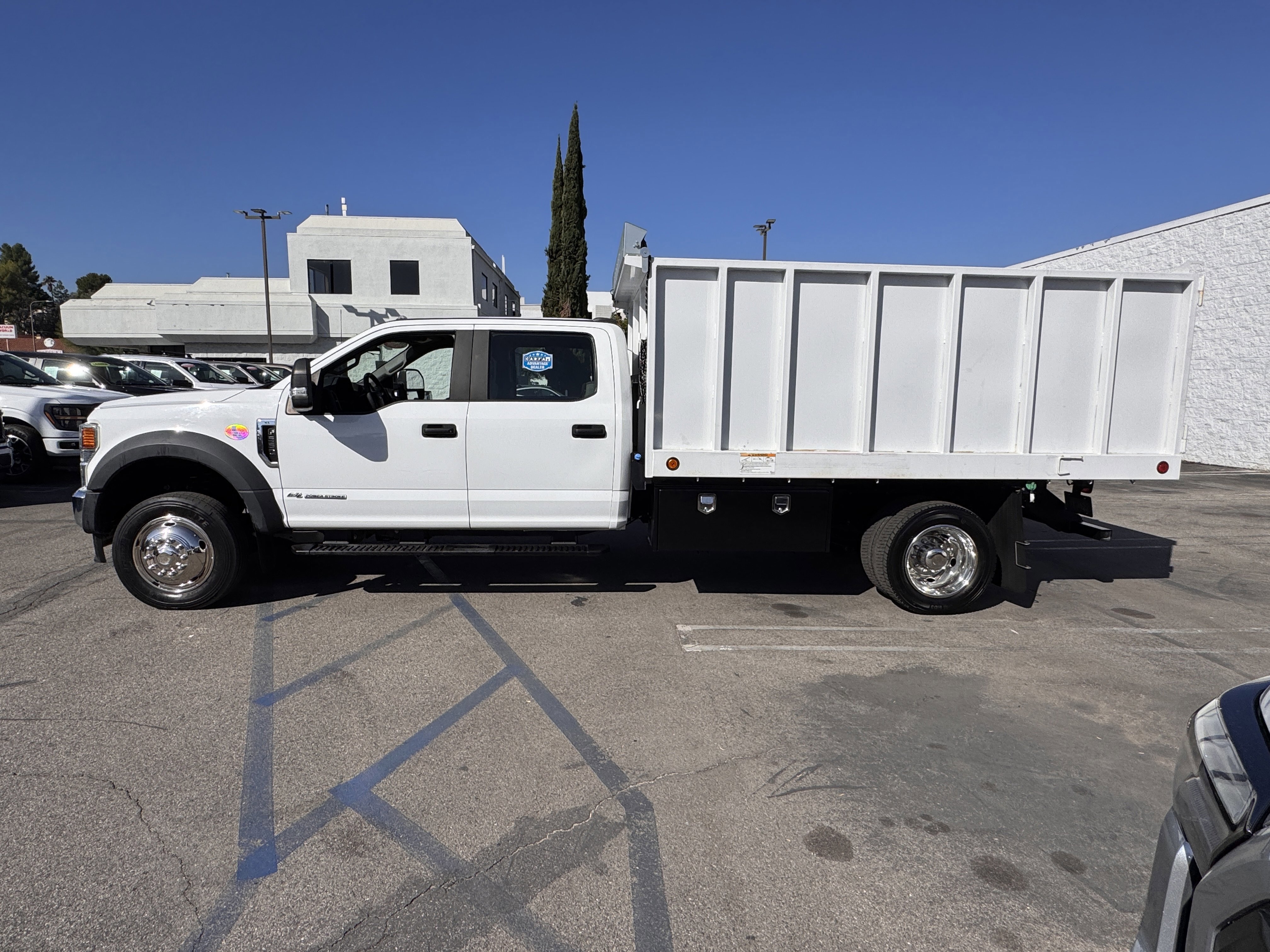 Certified 2022 Ford F550 4x4 Crew Cab Super Duty w/ Power Equipment Group image 2
