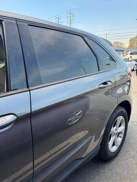 Certified 2021 Ford Edge SE image 3